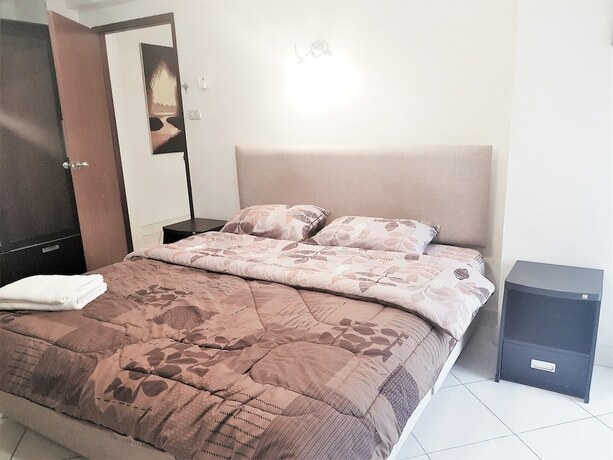 Imagen general del Hotel Jomtien Beach Condominium 1 Bedroom 2 Bathrooms Pattaya 2nd Floor. Foto 14