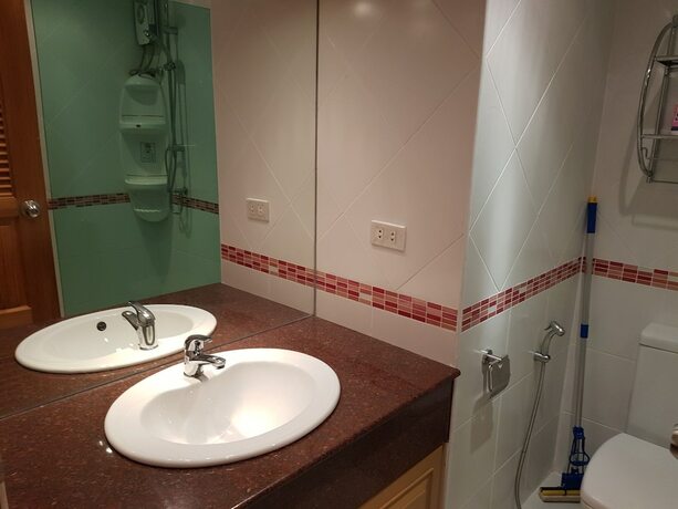 Imagen general del Hotel Jomtien Beach Condominium 5th Floor Modern Studio Apartment Pattaya. Foto 4