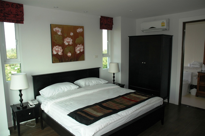 Imagen de la habitación del Hotel Jomtien Beach Penthouses. Foto 2