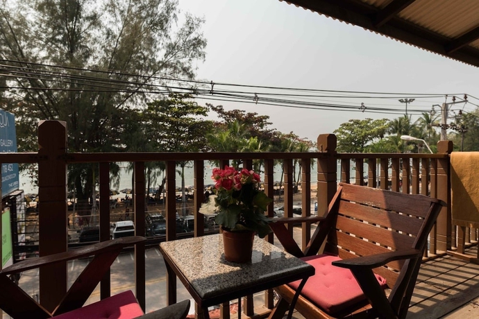 Imagen de la habitación del Hotel Jomtien Boathouse. Foto 8