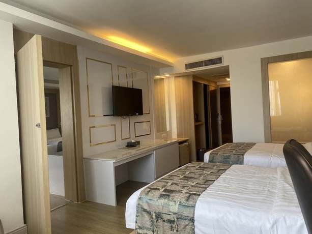 Imagen de la habitación del Hotel Jomtien Holiday Inn Pattaya. Foto 5