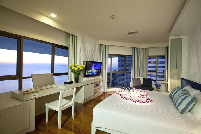 Imagen de la habitación del Hotel Jomtien Palm Beach and Resort. Foto 7