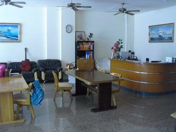 Imagen de los exteriores del Hotel Jomtien Seaside House. Foto 9