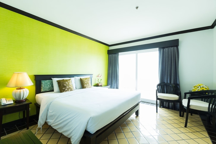 Imagen de la habitación del Hotel Jomtien Thani. Foto 7