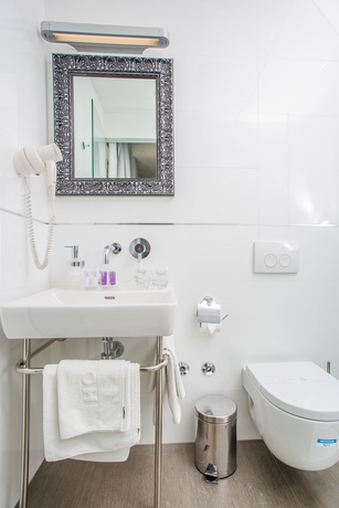 Imagen de la habitación del Hotel Jona, Podstrana. Foto 8