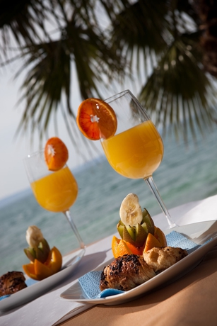 Imagen del bar/restaurante del Hotel Jona, Podstrana. Foto 5