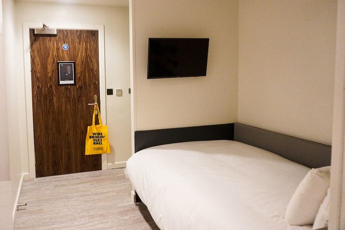 Imagen de la habitación del Hotel Jonas. Foto 8