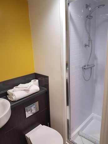 Imagen de la habitación del Hotel Jonas. Foto 11
