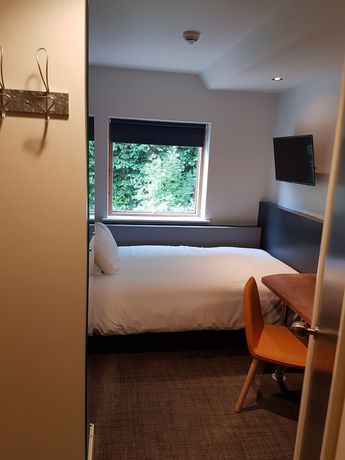 Imagen de la habitación del Hotel Jonas. Foto 14