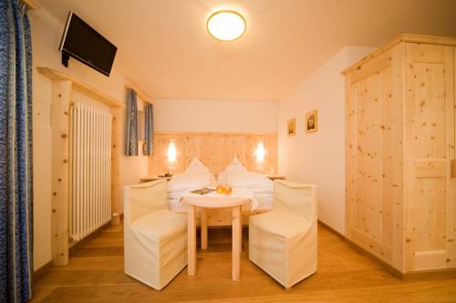 Imagen de la habitación del Hotel Jonathan 3 Sterne Superiore. Foto 14