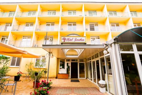 Imagen general del Hotel Jonathan, Balatonf&ouml;ldv&aacute;r. Foto 1