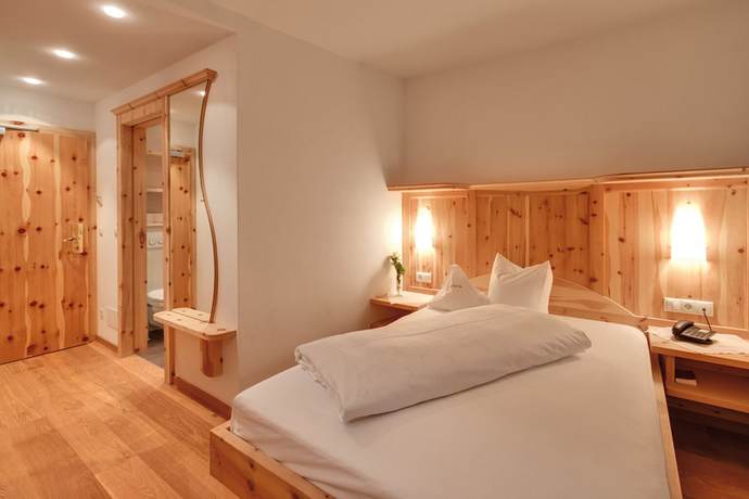 Imagen de la habitación del Hotel Jonathan. Foto 16