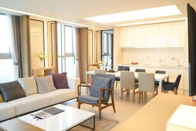 Imagen de la habitación del Hotel J-one. Foto 19