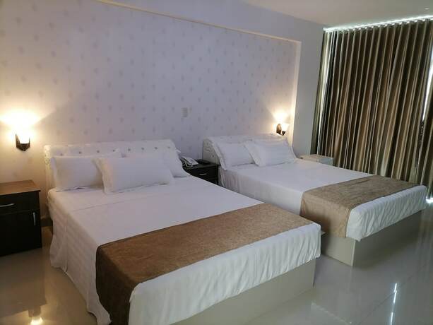 Imagen de la habitación del Hotel Joneya. Foto 15