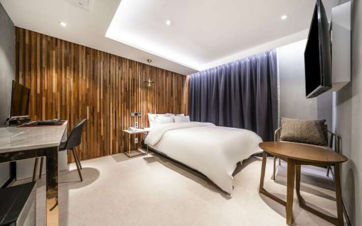 Imagen de la habitación del Hotel Jongno Laboum. Foto 20