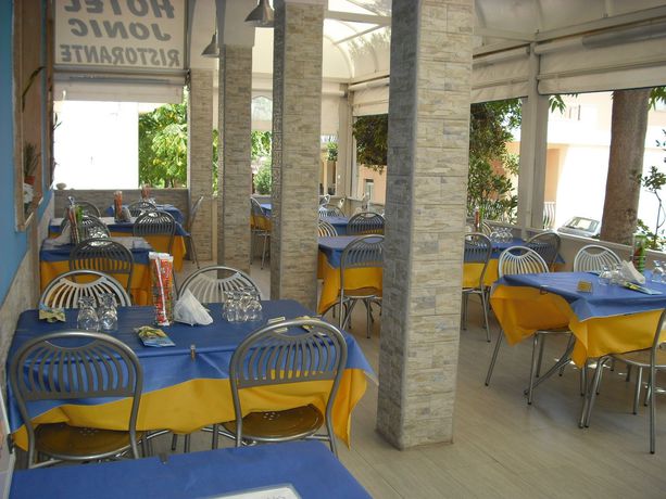 Imagen de la habitación del Hotel Jonic. Foto 8