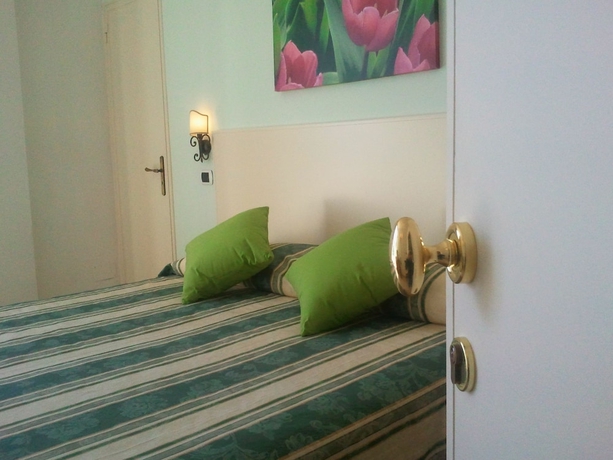 Imagen de la habitación del Hotel Jonic Mazzaro'. Foto 9
