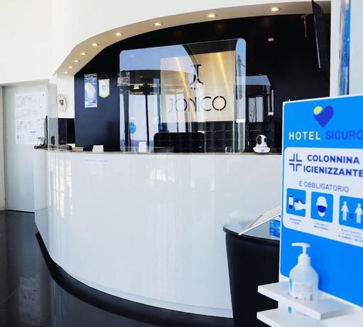 Imagen de los interiores del Hotel Jonico, Alliste. Foto 16