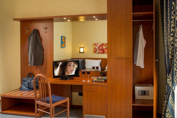 Imagen de la habitación del Hotel Jonico, Roma. Foto 5