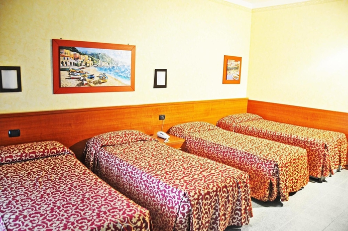 Imagen de la habitación del Hotel Jonico, Roma. Foto 9