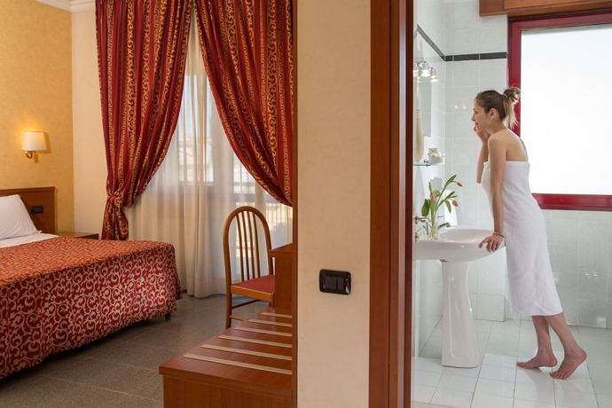 Imagen de la habitación del Hotel Jonico, Roma. Foto 10