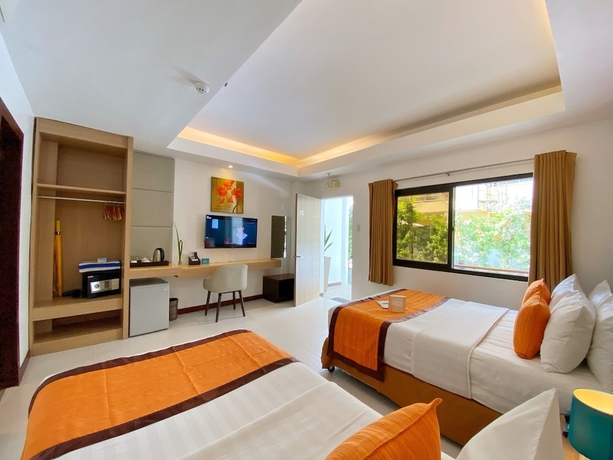 Imagen de la habitación del Hotel Jony's Beach Resort. Foto 10