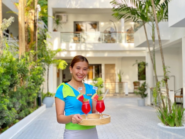 Imagen de los interiores del Hotel Jony's Beach Resort. Foto 18