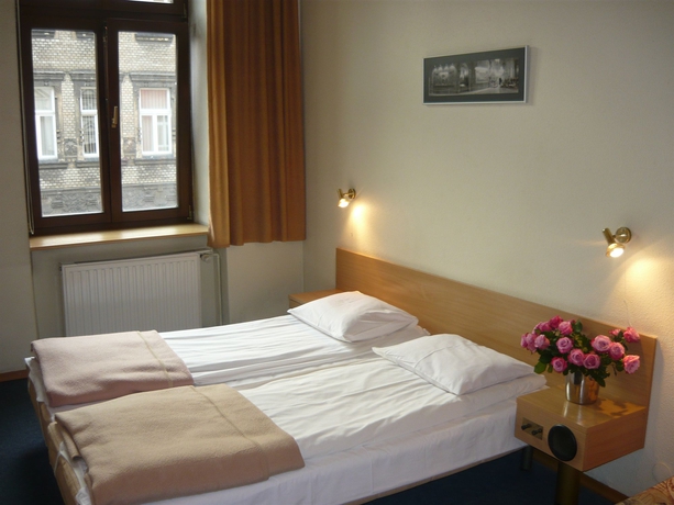 Imagen de la habitación del Hotel Jordan Guest Rooms. Foto 8