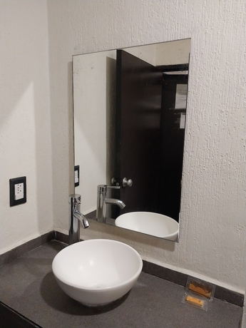Imagen de la habitación del Hotel Jorge Alejandro. Foto 10