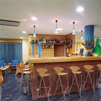 Imagen del bar/restaurante del Hotel Jorge Grand. Foto 5