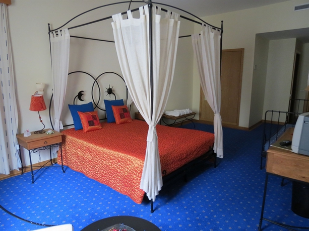 Imagen de la habitación del Hotel Jorge Grand. Foto 9