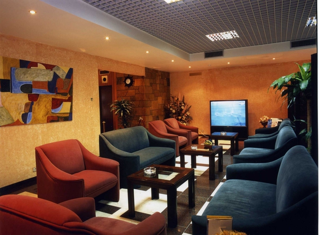 Imagen de los interiores del Hotel Jorge V, Lisboa. Foto 14