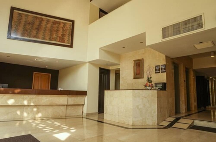 Imagen de los interiores del Hotel Jose Antonio Executive. Foto 19