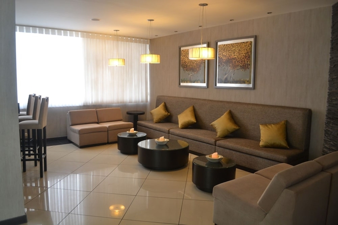 Imagen del bar/restaurante del Hotel Jose Antonio Lima. Foto 9