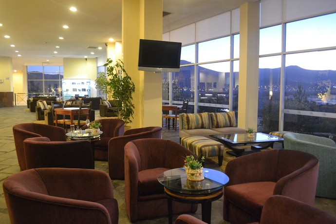 Imagen de los interiores del Hotel Jose Antonio Puno. Foto 17