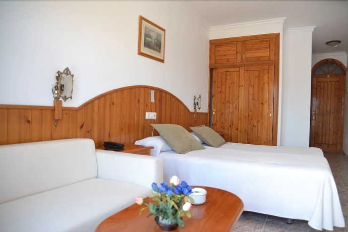 Imagen de la habitación del Hotel José Cruz. Foto 6