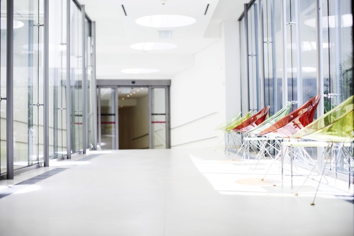 Imagen de los interiores del Hotel Josef. Foto 15