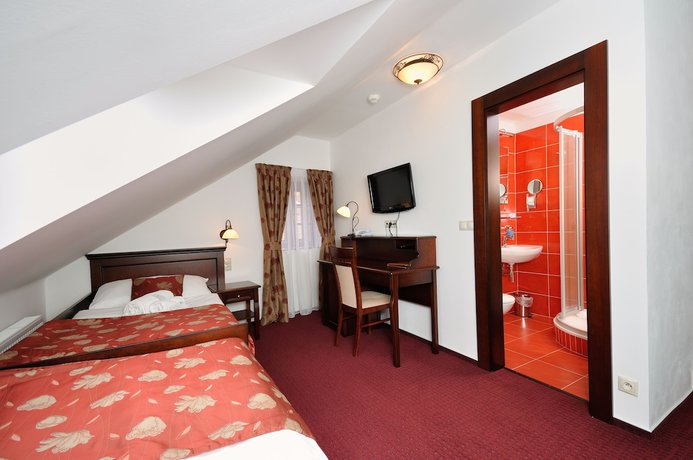 Imagen de la habitación del Hotel Joseph 1699. Foto 7