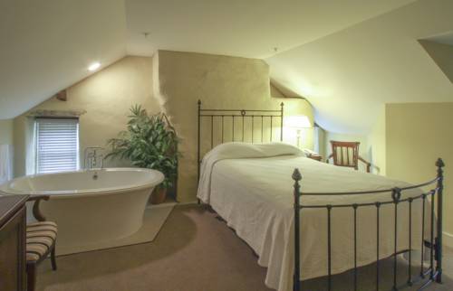 Imagen de la habitación del Hotel Joseph Ambler Inn. Foto 10