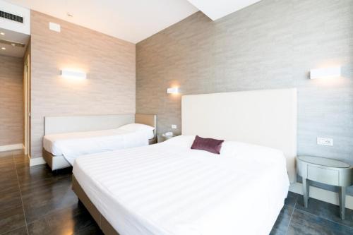 Imagen de la habitación del Hotel Joseph. Foto 7