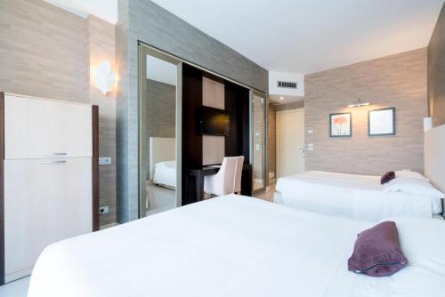 Imagen de la habitación del Hotel Joseph. Foto 8