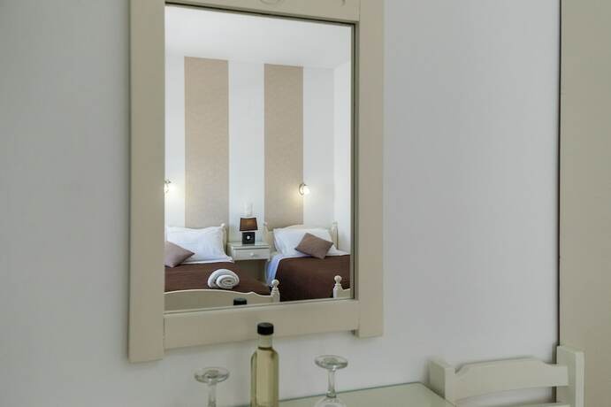 Imagen de la habitación del Hotel Joseph Studios. Foto 12