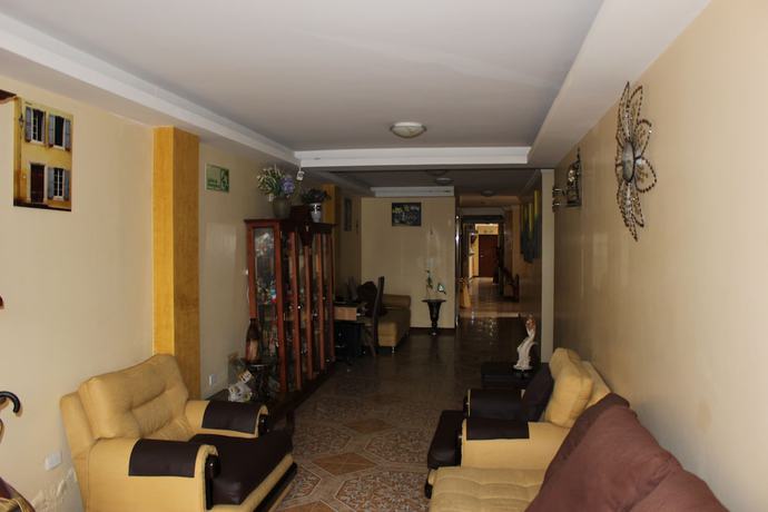 Imagen de los interiores del Hotel Joshed Imperial. Foto 17