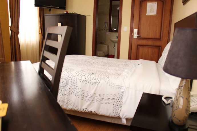 Imagen de la habitación del Hotel Joshed Imperial. Foto 11