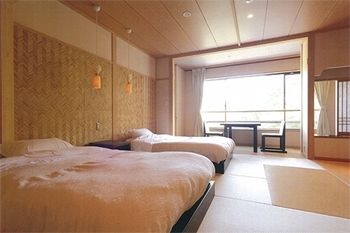 Imagen de la habitación del Hotel Joshinnosato Hibikino. Foto 8