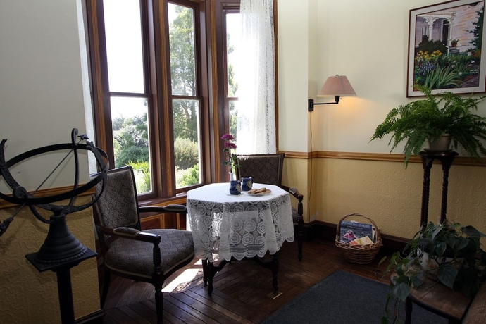 Imagen del bar/restaurante del Hotel Joshua Grindle Inn. Foto 2