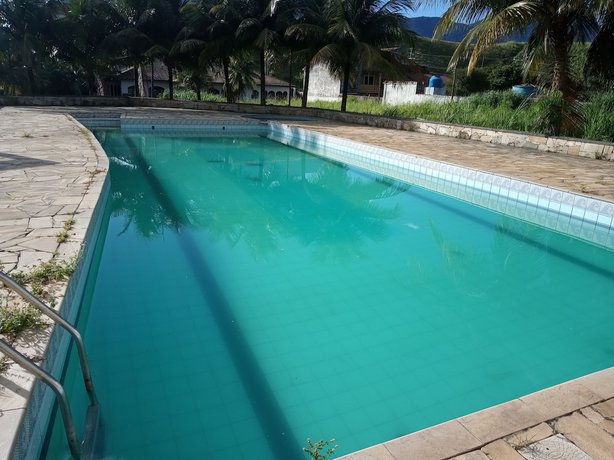 Imagen de la piscina del Hotel Jota. Foto 14