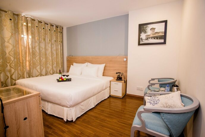 Imagen de la habitación del Hotel Jovia. Foto 23