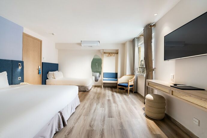 Imagen de la habitación del Hotel Jovia. Foto 38