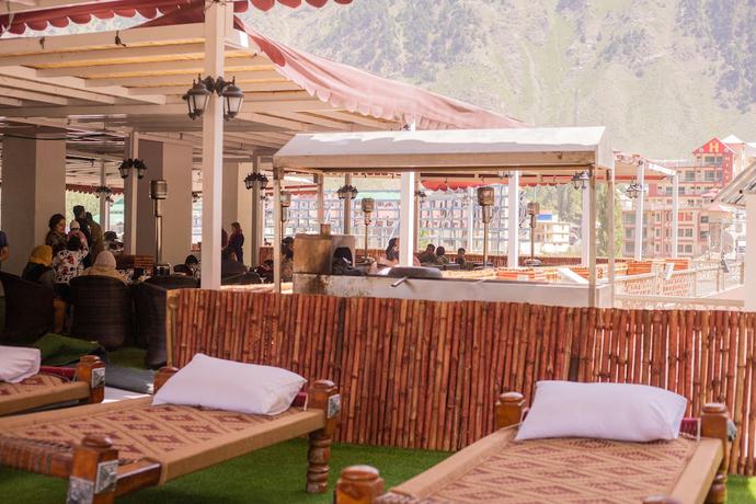 Imagen del bar/restaurante del Hotel Jovial Gold. Foto 6